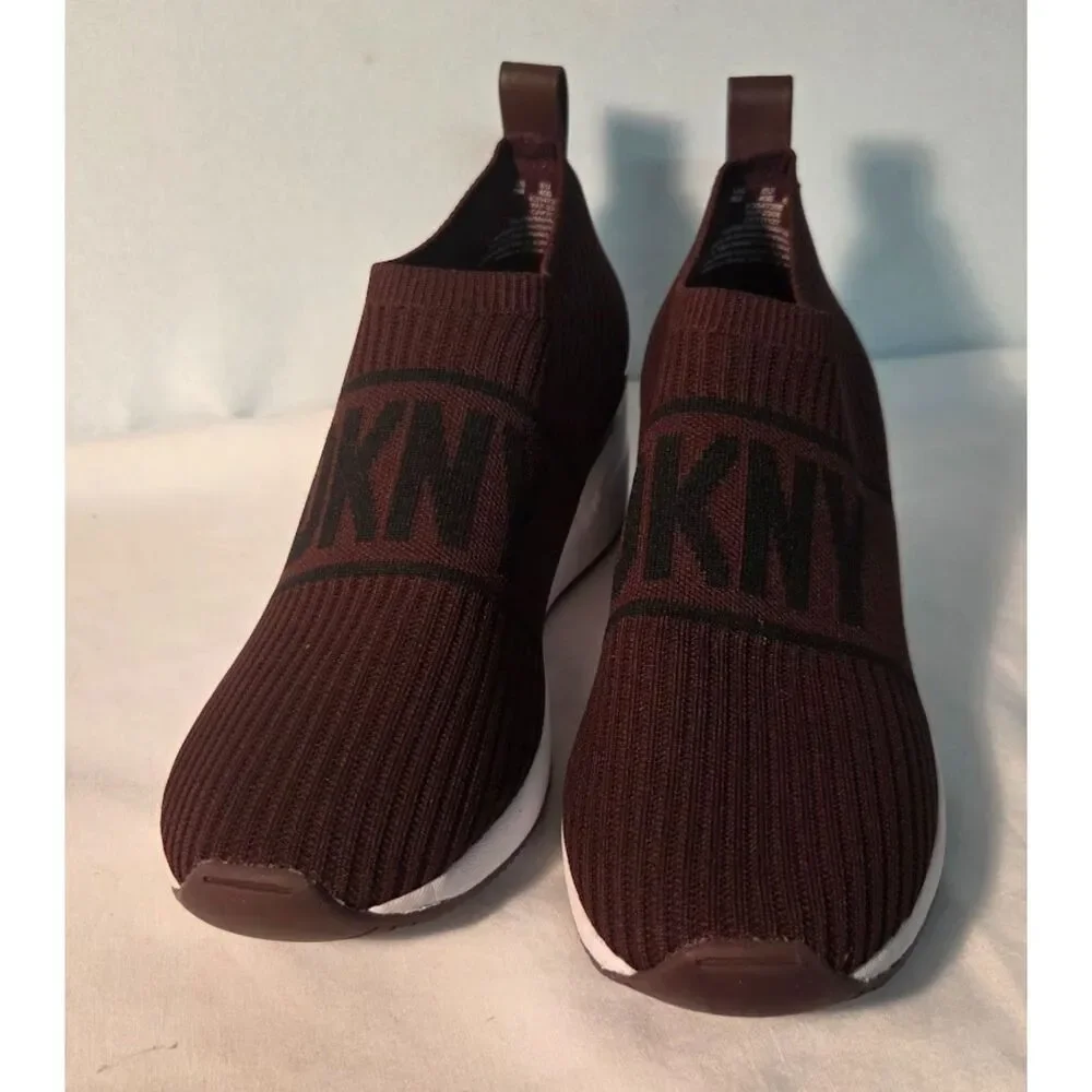 DKNY Sport Knit Slip-On Sneakers Maroon Women’s Size 9 Brand new
